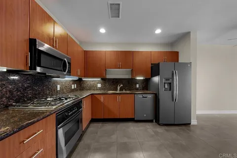 $459,000 | 550 Park Boulevard, Unit 2408, San Diego, CA 92101