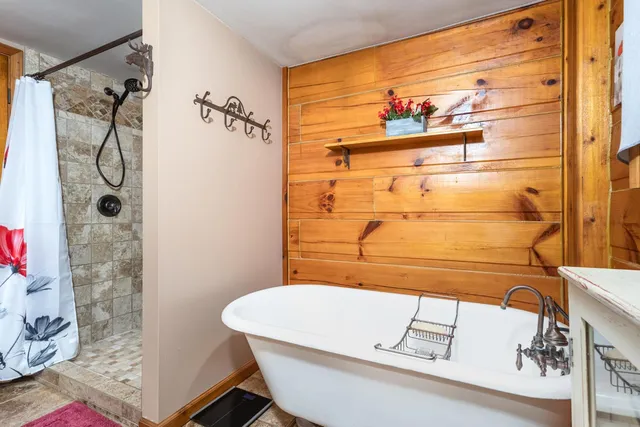 $750,000 | 1023 Pucksinwah Point Drive, West Harrison, IN 47060