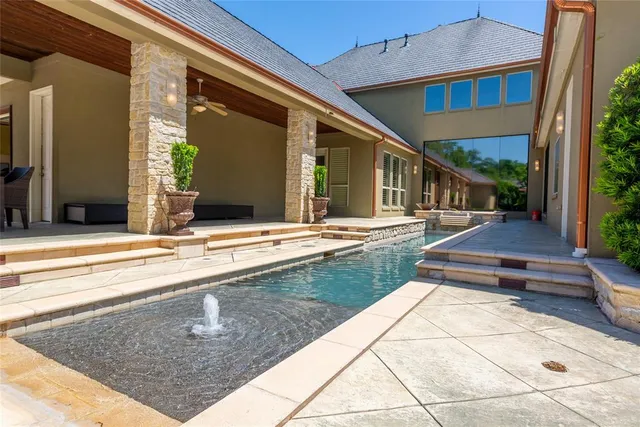 a front view of house with yard