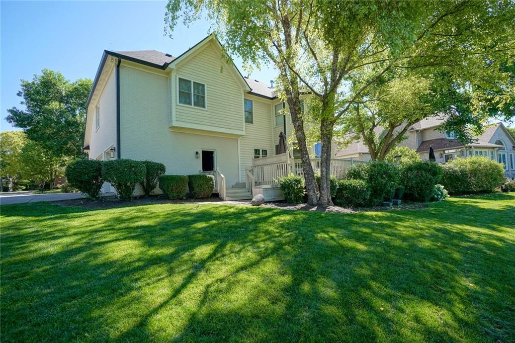 11250 Hawthorn Ridge Fishers, IN 46037 - Photo 19 of 41