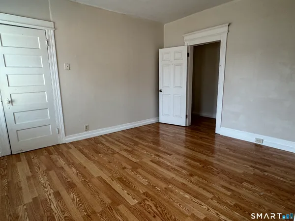 $2,350 | 548 Colorado Avenue, Bridgeport, CT 06605