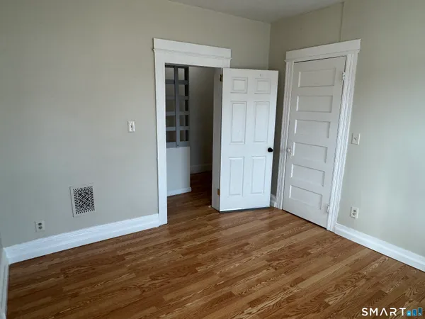 $2,350 | 548 Colorado Avenue, Bridgeport, CT 06605