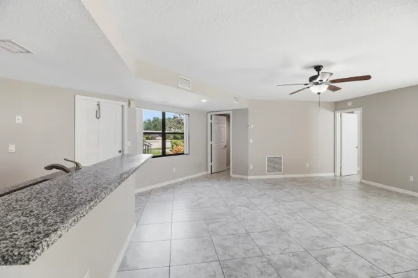 $1,700 | 2625 Heathcote Drive, Unit 2639, Fort Pierce, FL 34982