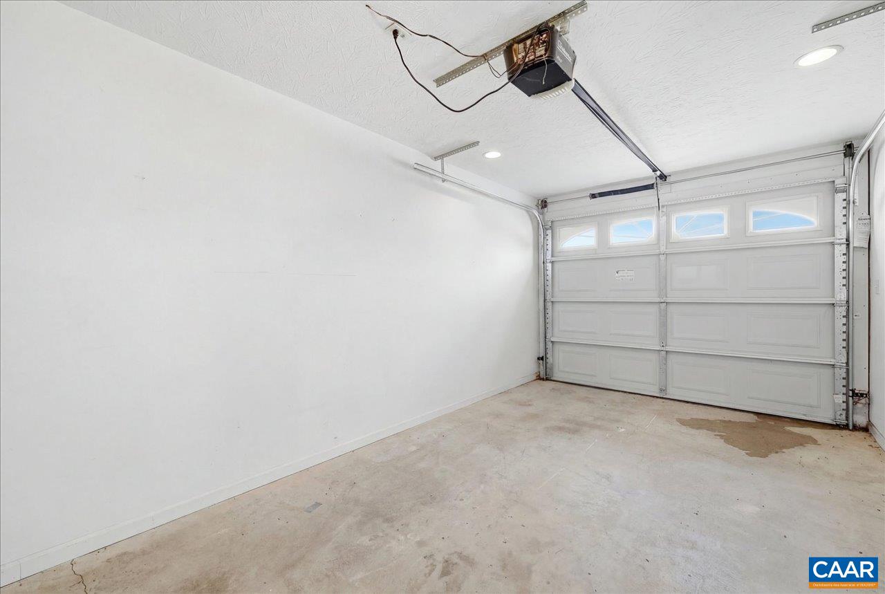212 Inglecress Road Waynesboro, VA 22980 - Photo 25 of 33 Gallery Image 25