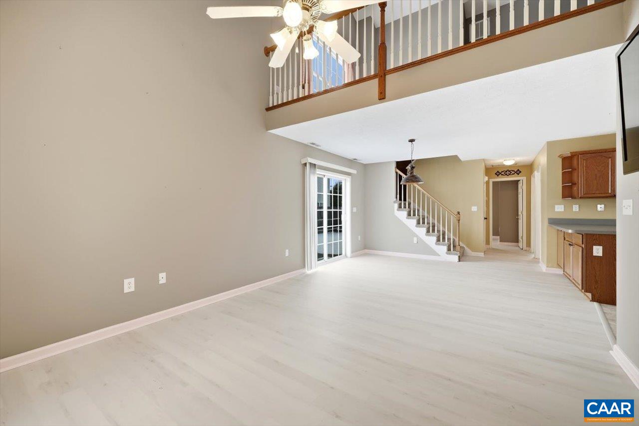 212 Inglecress Road Waynesboro, VA 22980 - Photo 7 of 33 Gallery Image 7