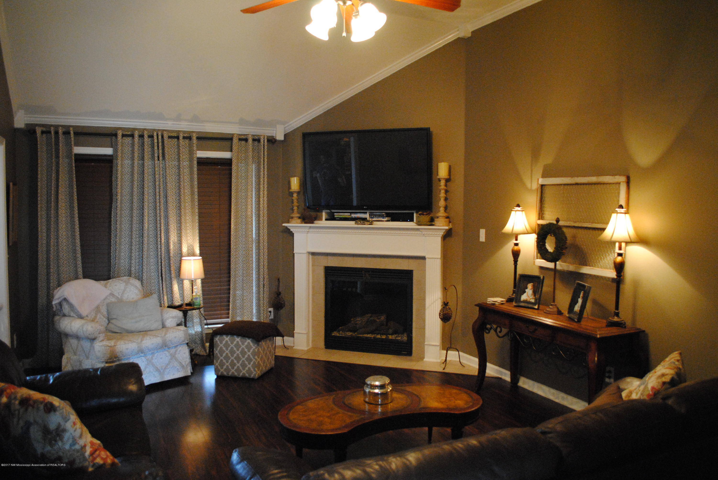 354 East Oak Grove Road Hernando, MS 38632 - Photo 2 of 11 DSC_0041