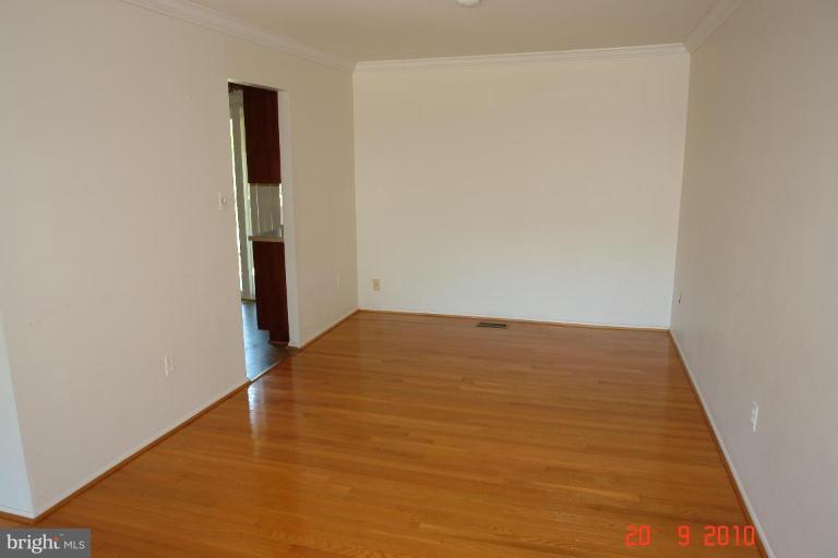 4004 Sanlee Road Randallstown, MD 21133 - Photo 8 of 18 Dining Room