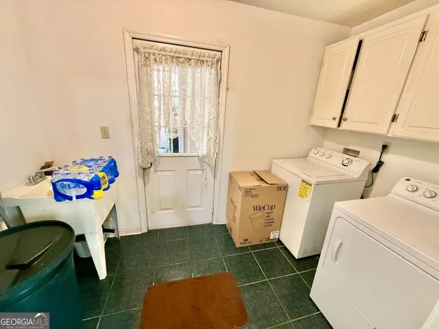 $179,900 | 916 Randall H Whiddon Drive, Ashburn, GA 31714