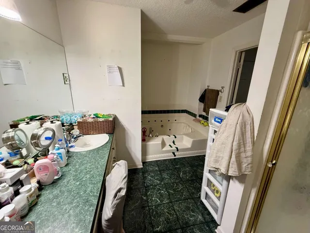 $179,900 | 916 Randall H Whiddon Drive, Ashburn, GA 31714