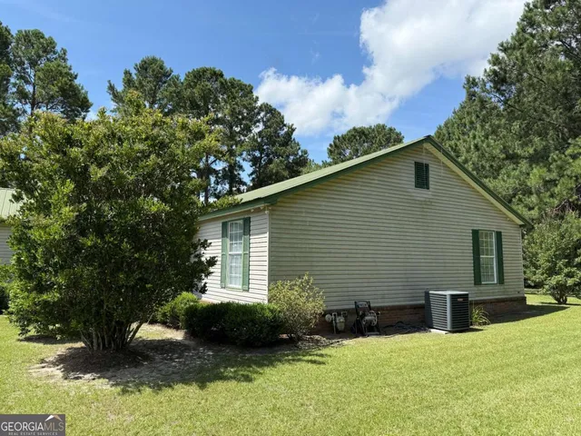 $179,900 | 916 Randall H Whiddon Drive, Ashburn, GA 31714