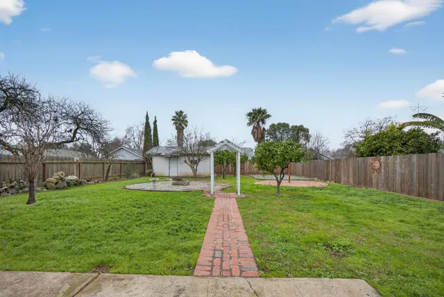 $499,900 | 7462 50th Avenue, Sacramento, CA 95828