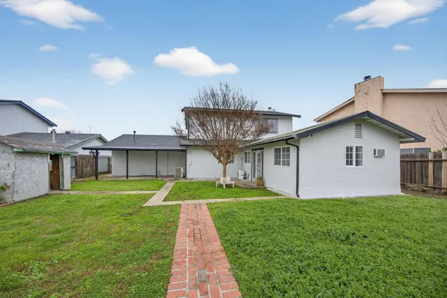 $499,900 | 7462 50th Avenue, Sacramento, CA 95828