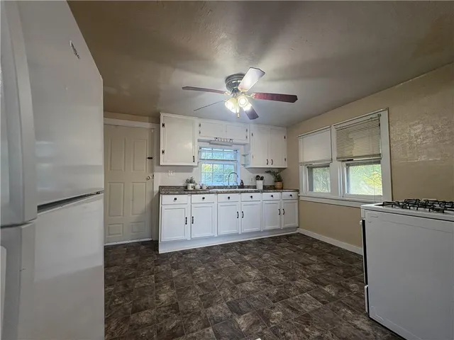 $84,900 | 4116 Pickett Road, St. Joseph, MO 64503