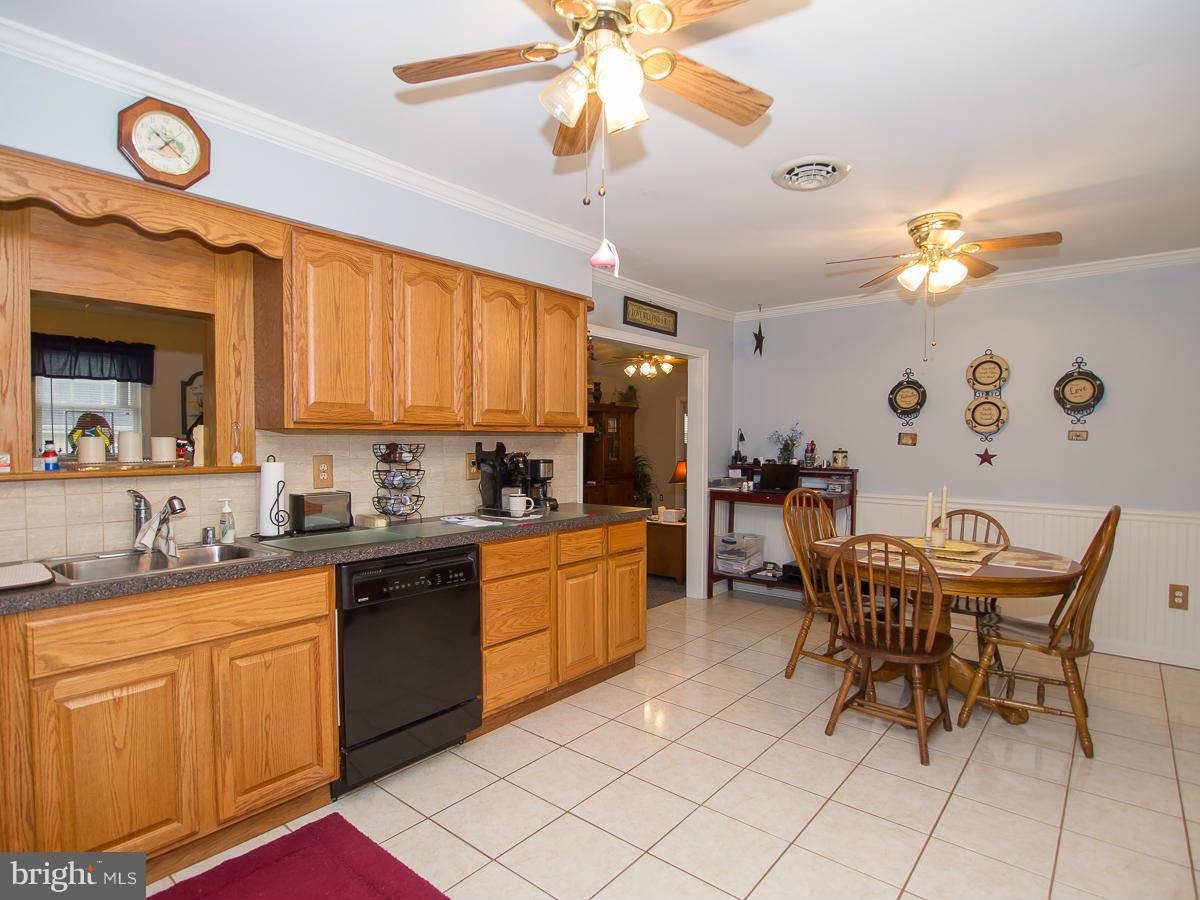 933 Susquehanna Road Madison, MD 21648 - Photo 10 of 21 Kitchen
