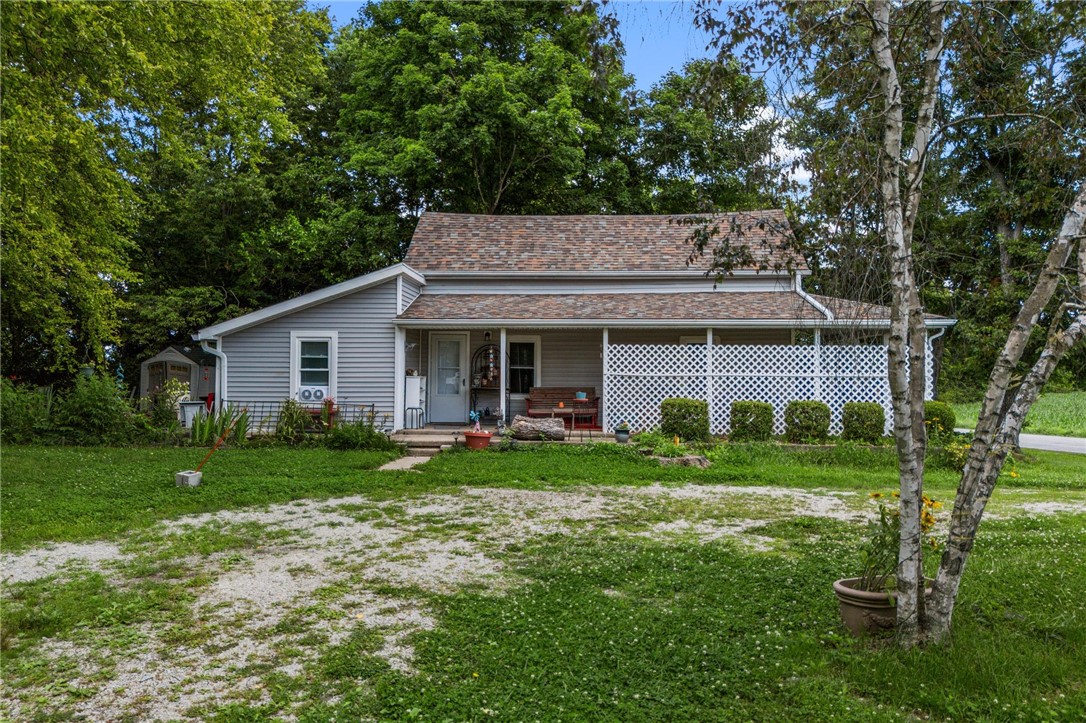 691 North Bickett Road Xenia, OH 45385 - Photo 2 of 33