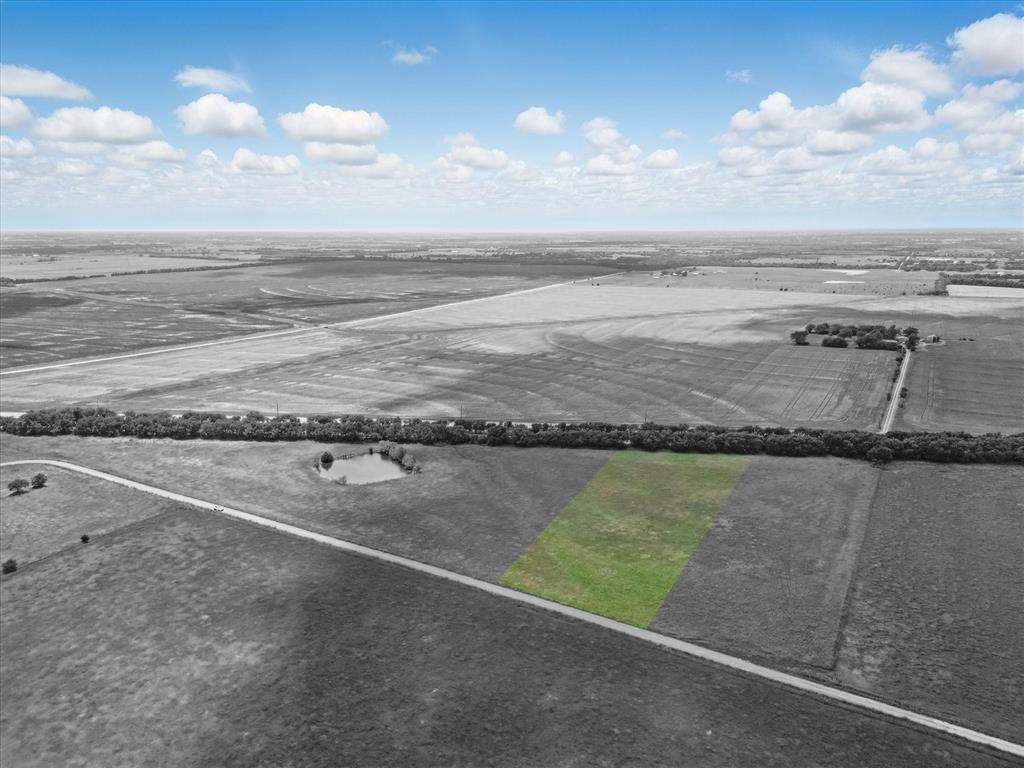 6512 County Road 1050 Celeste, TX 75423 - Photo 2 of 22 a view of an ocean and beach