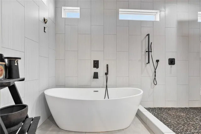 $1,250,000 | 2426 Loxley Drive, Corpus Christi, TX 78415