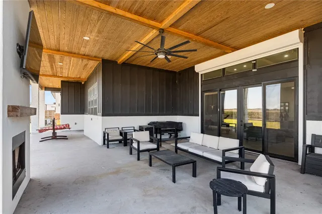 $1,250,000 | 2426 Loxley Drive, Corpus Christi, TX 78415