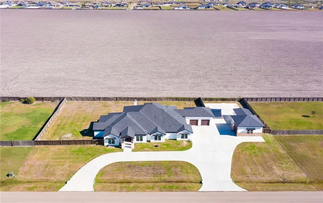 $1,250,000 | 2426 Loxley Drive, Corpus Christi, TX 78415