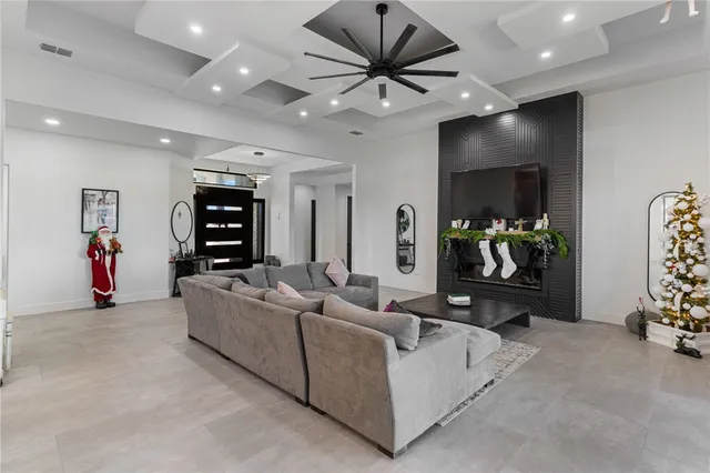 $1,250,000 | 2426 Loxley Drive, Corpus Christi, TX 78415