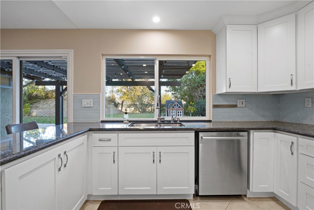 854 Rim Crest Drive Westlake Village, CA 91361 - Photo 23 of 28