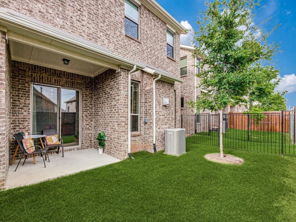8254 Primrose Way Dallas, TX 75252 - Photo 14 of 17