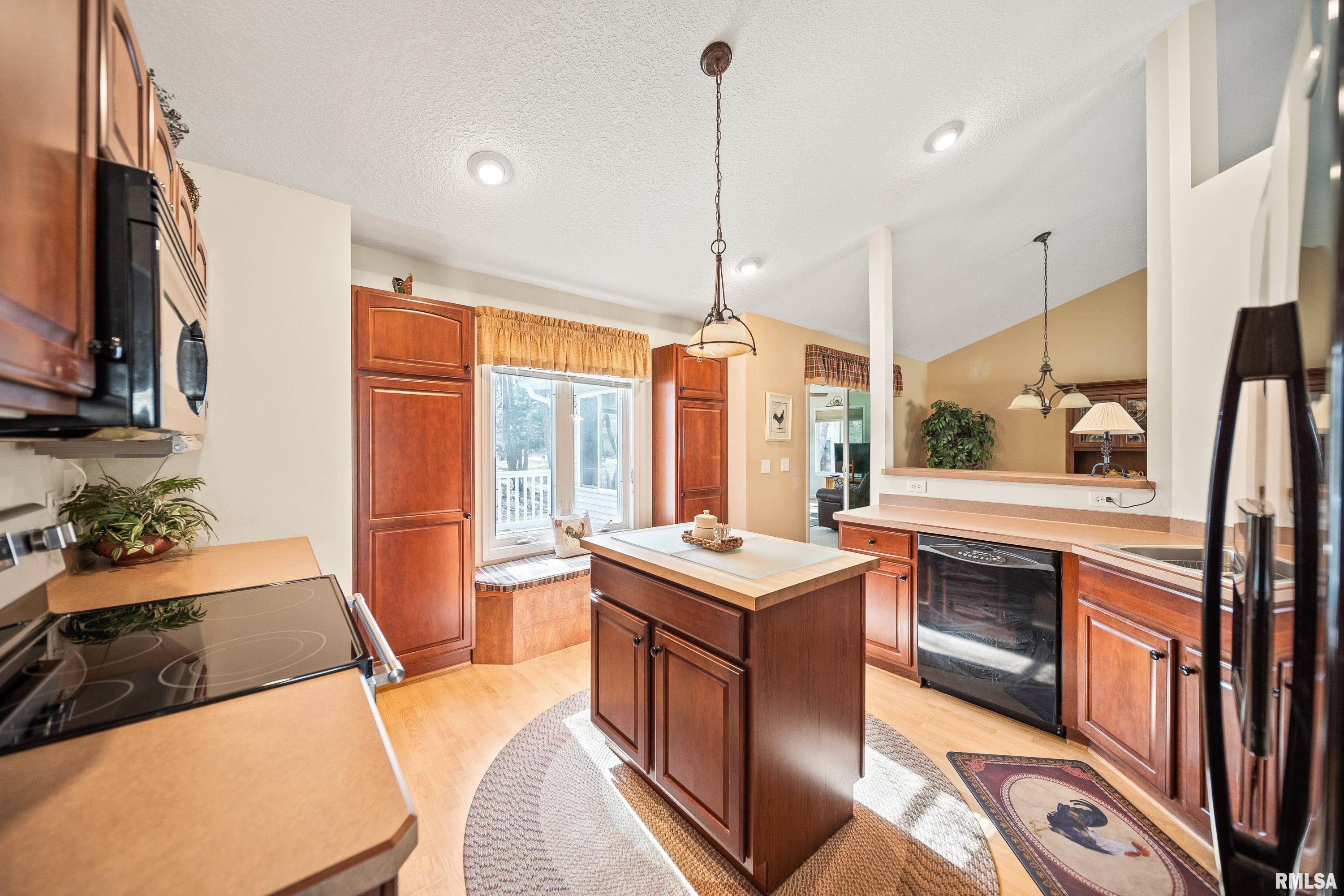 302 Platte Drive Dixon, IL 61021 - Photo 14 of 51