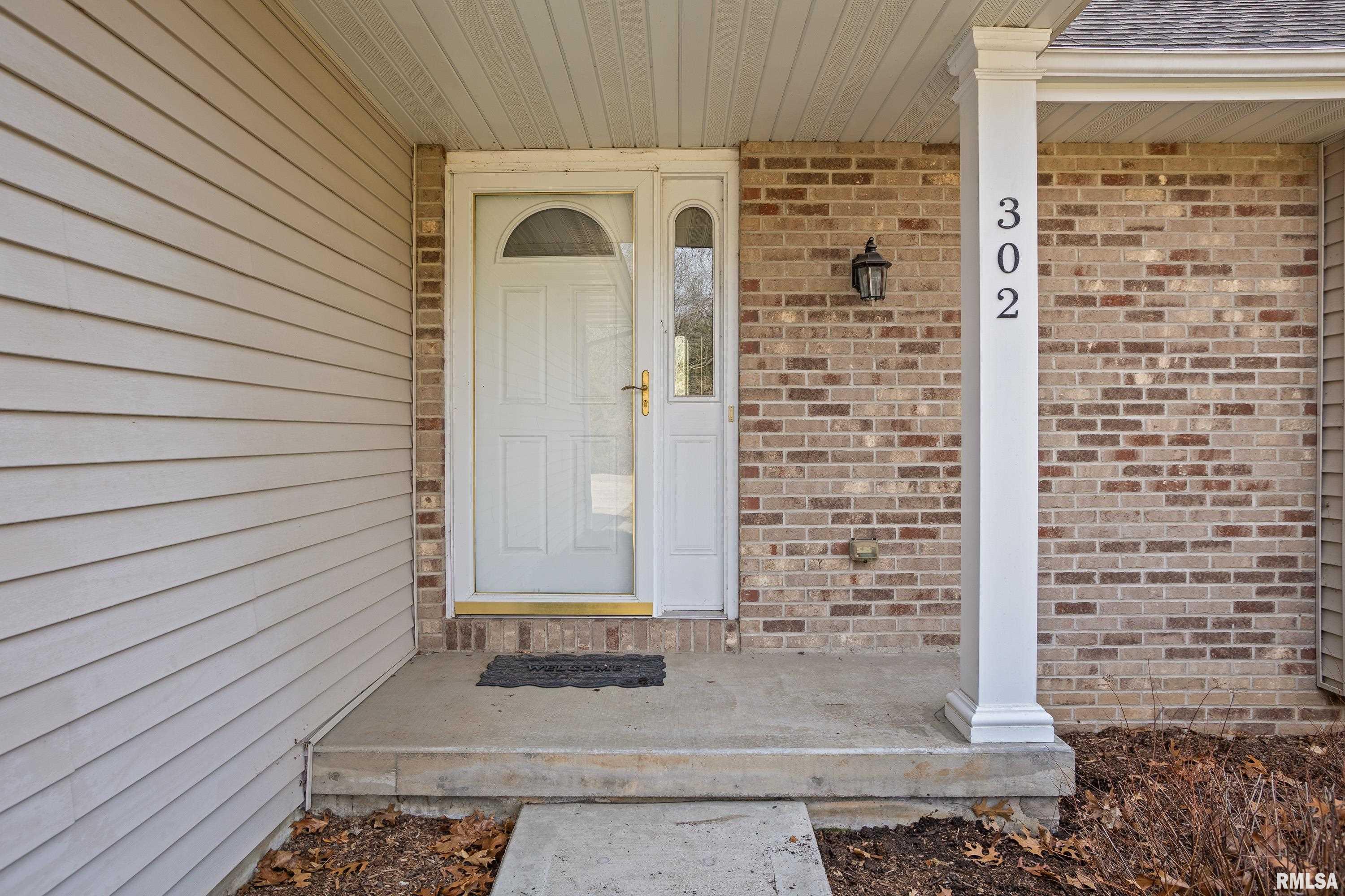 302 Platte Drive Dixon, IL 61021 - Photo 4 of 51