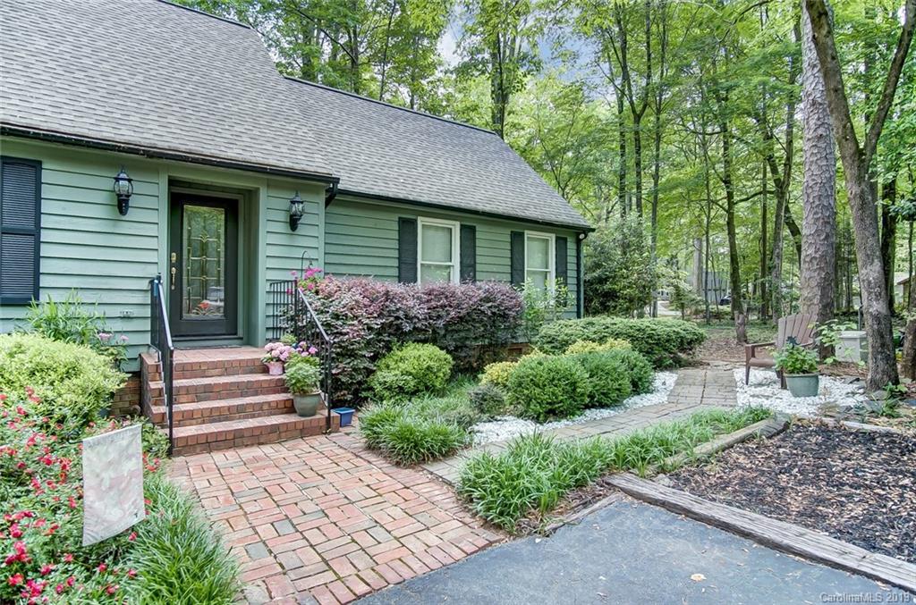 21 Catawba Ridge Road Lake Wylie, SC 29710 - Photo 2 of 41