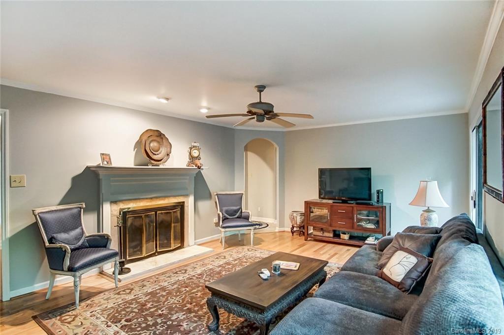 21 Catawba Ridge Road Lake Wylie, SC 29710 - Photo 5 of 41
