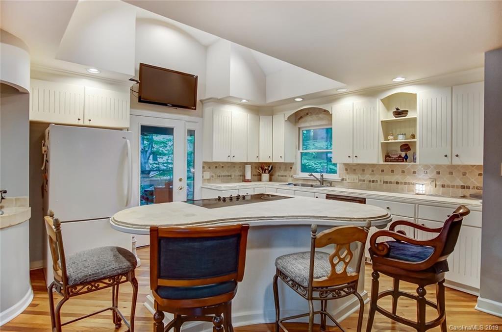 21 Catawba Ridge Road Lake Wylie, SC 29710 - Photo 9 of 41