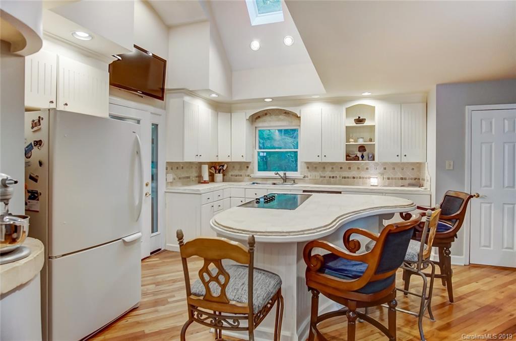 21 Catawba Ridge Road Lake Wylie, SC 29710 - Photo 10 of 41