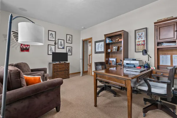 $669,900 | 217 East Wentworth Lane, Appleton, WI 54913