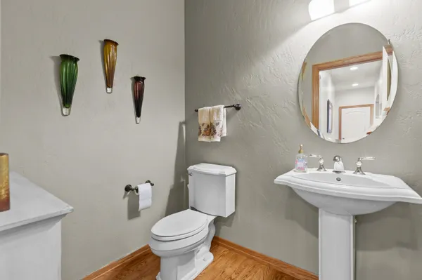 $669,900 | 217 East Wentworth Lane, Appleton, WI 54913