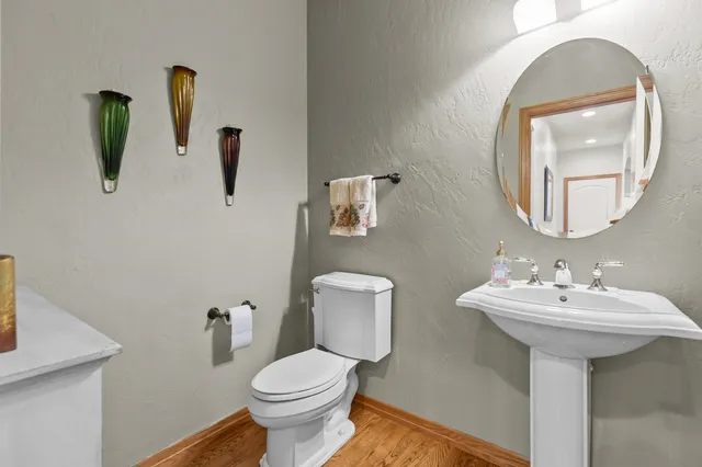 $669,900 | 217 East Wentworth Lane, Appleton, WI 54913