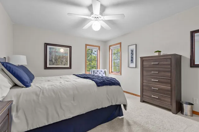 $669,900 | 217 East Wentworth Lane, Appleton, WI 54913