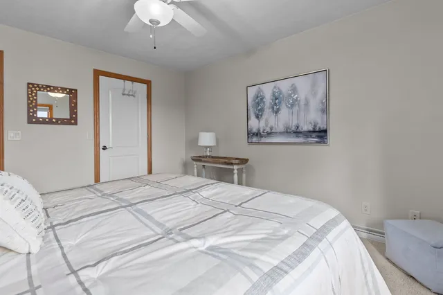 $669,900 | 217 East Wentworth Lane, Appleton, WI 54913