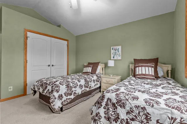 $669,900 | 217 East Wentworth Lane, Appleton, WI 54913