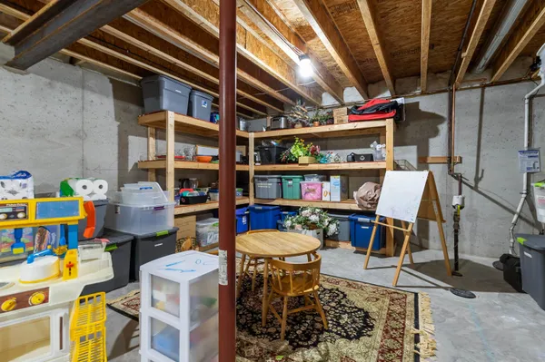 $669,900 | 217 East Wentworth Lane, Appleton, WI 54913