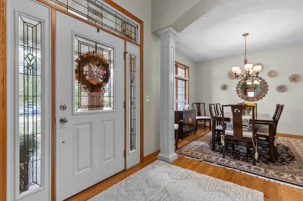 $669,900 | 217 East Wentworth Lane, Appleton, WI 54913