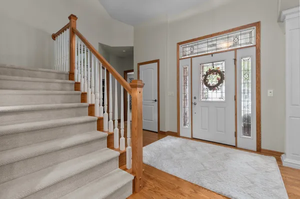 $669,900 | 217 East Wentworth Lane, Appleton, WI 54913