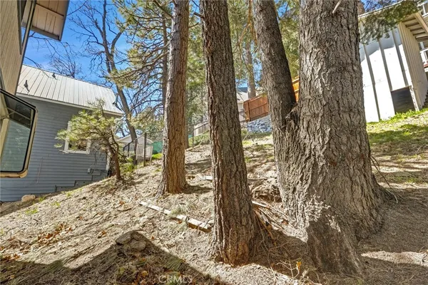 $314,000 | 31920 Pine Cone Drive, Running Springs, CA 92382