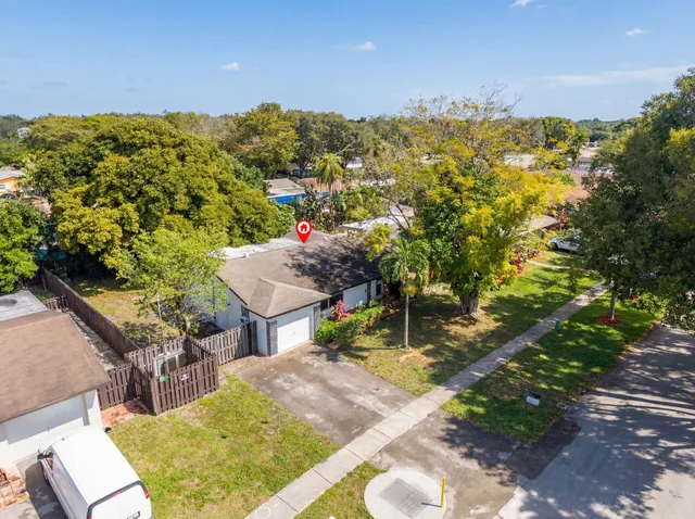 a view of a outdoor space