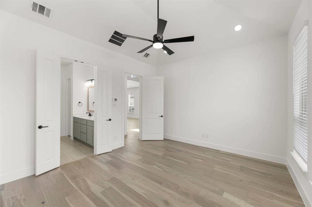 817 Meadow Spring Lane Anna, TX 75409 - Photo 20 of 34 Interior Image