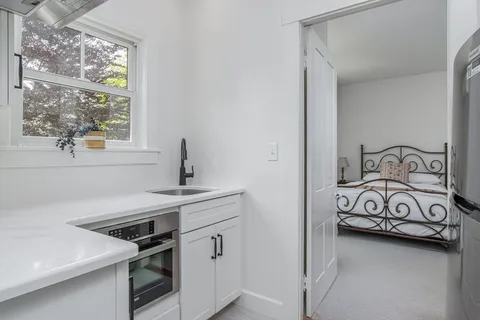 $899,900 | 96 Hollis Street, Groton, MA 01450
