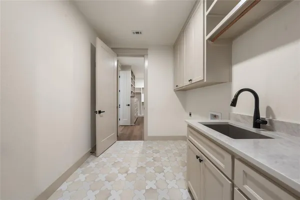 $899,900 | 260 Willow Moon Ranch Road, Crawford, TX 76638