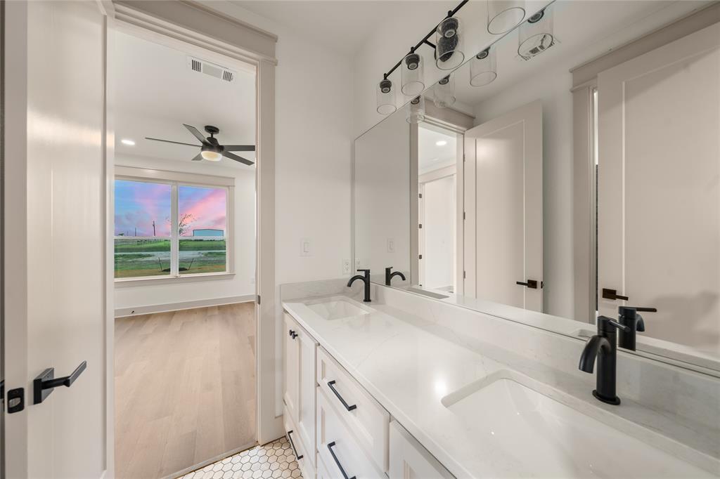 260 Willow Moon Ranch Road Crawford, TX 76638 - Photo 25 of 34