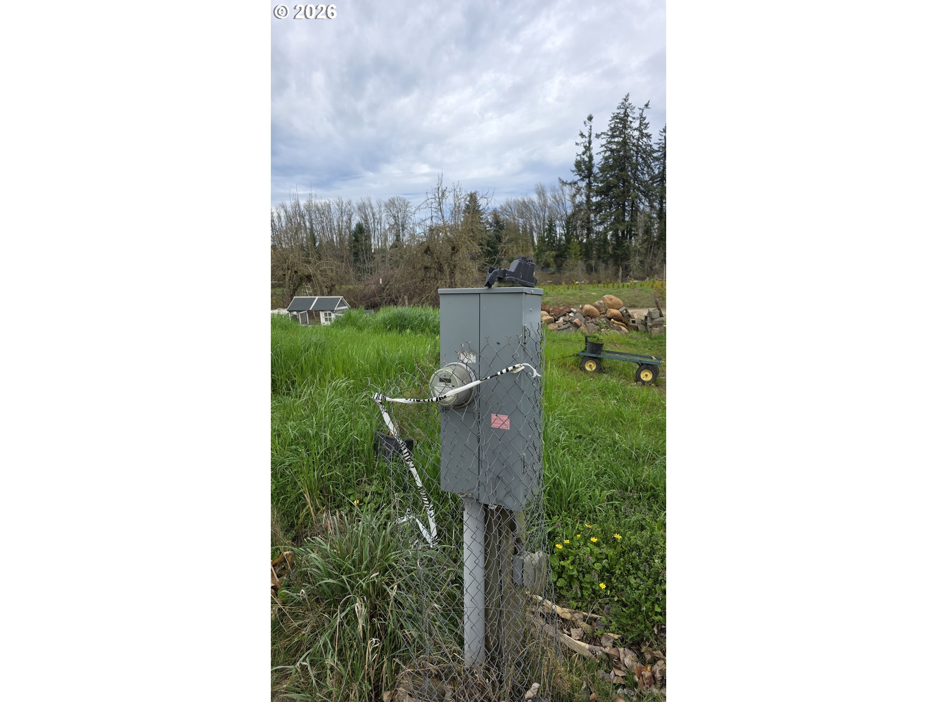 21757 Highway 99E Aurora, OR 97002 - Photo 7 of 11 a view of a garden