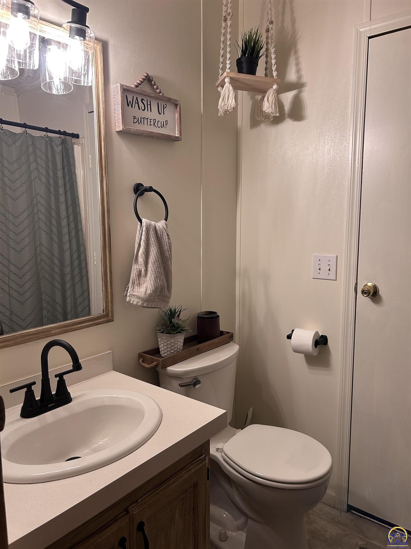 1456 Highway 56 Allen, KS 66833 - Photo 15 of 31