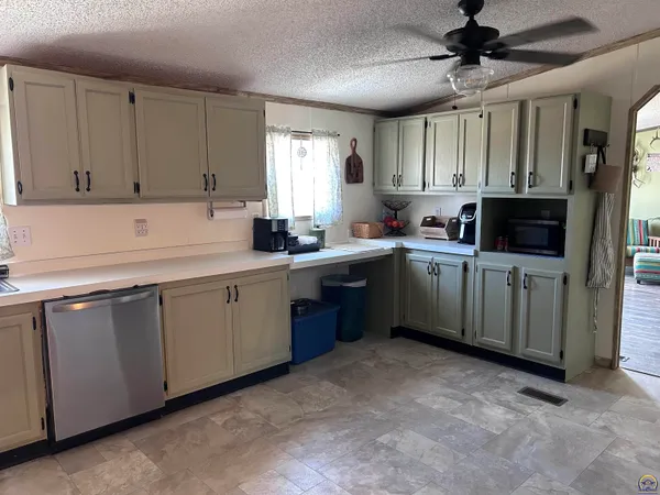 $425,000 | 1456 Highway 56, Allen, KS 66833